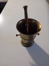 Mörser und Stößel aus