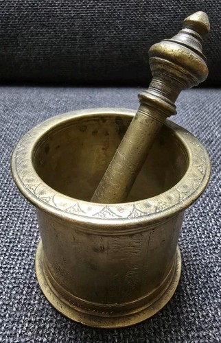 Antiker mörser mit stößel - antiker,