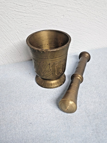 Wunderschöner alter mörser - wunderschöner,