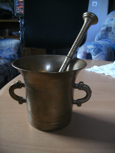 Mörser mit stößel messing - mörser,