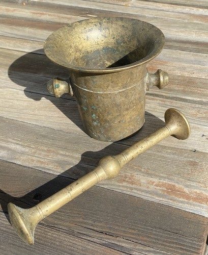Altes mörser set aus - altes,