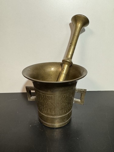 Alter mörser mit - mit, /