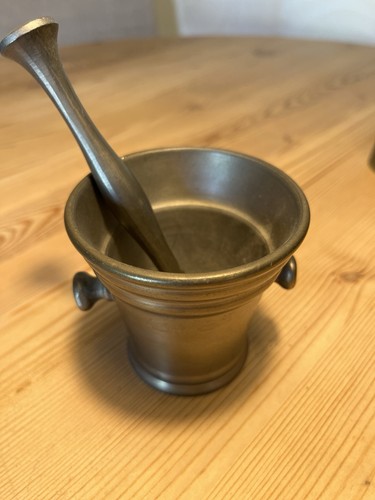Mörser mit stößel - mörser, zinn